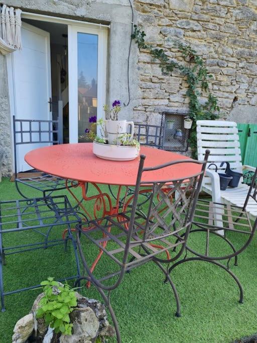 Appartement De La Laiterie Avec Petit Jardin. Eysus Экстерьер фото